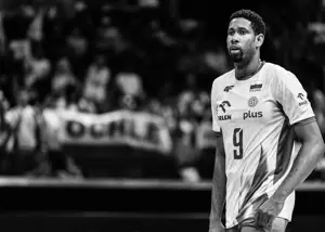 ۱۵ سال بعد: مدال جهانی دوباره بر گردن فوقستاره