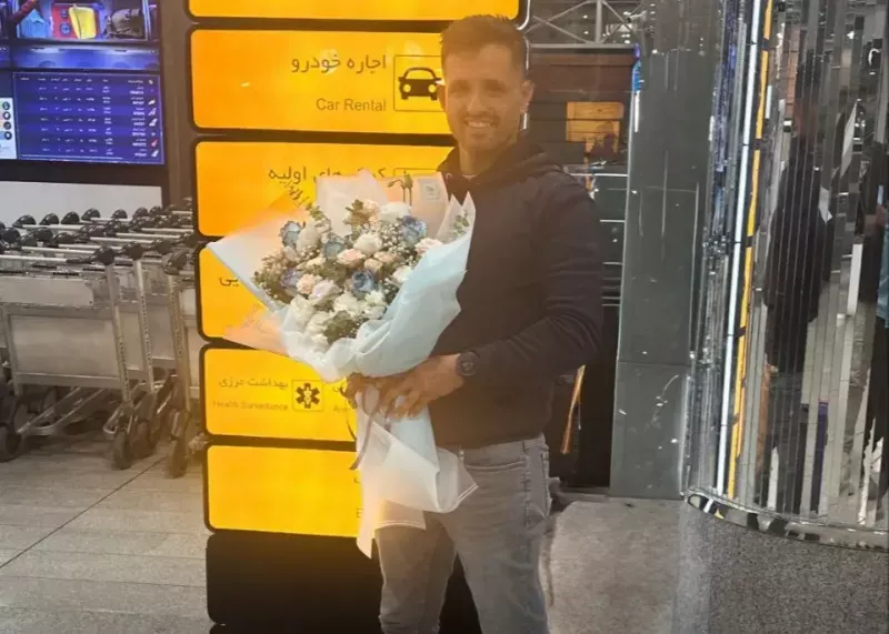 مربی اسپانیایی استقلال نیامده، رفت!