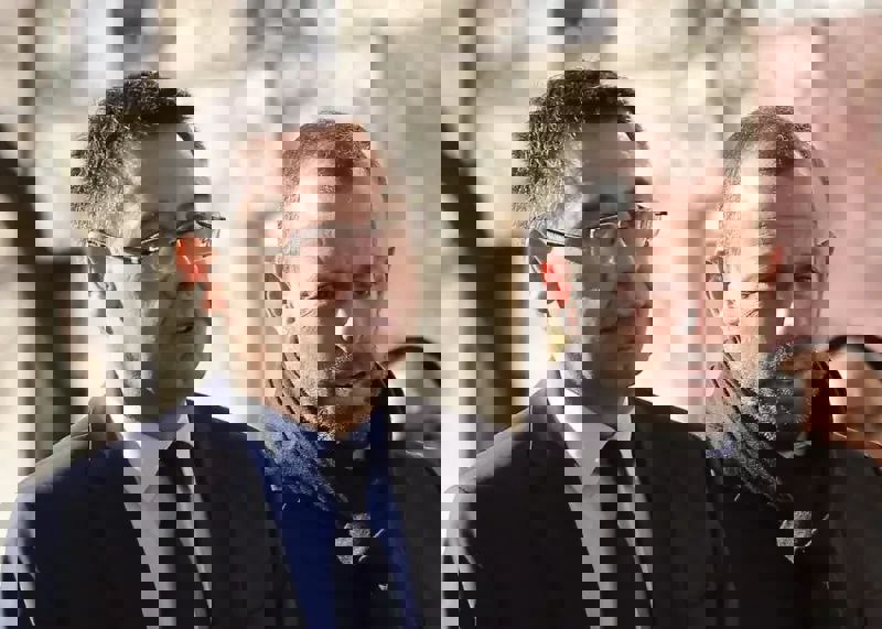 2232485