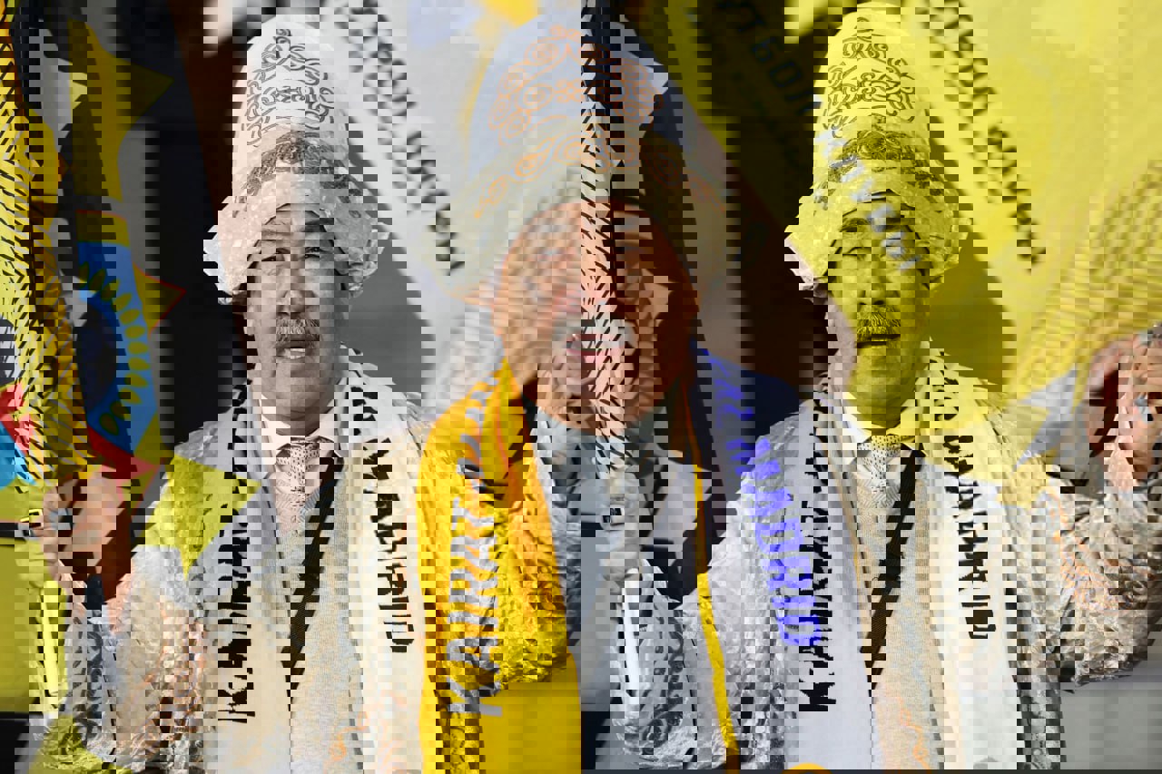 2232423