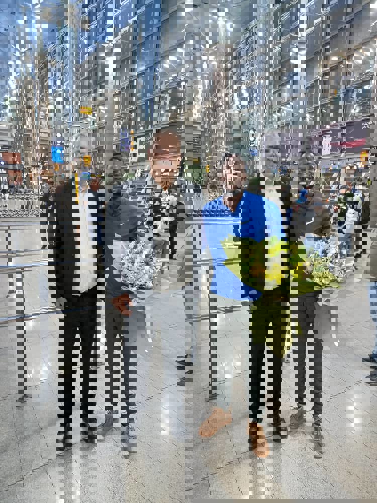 2232695