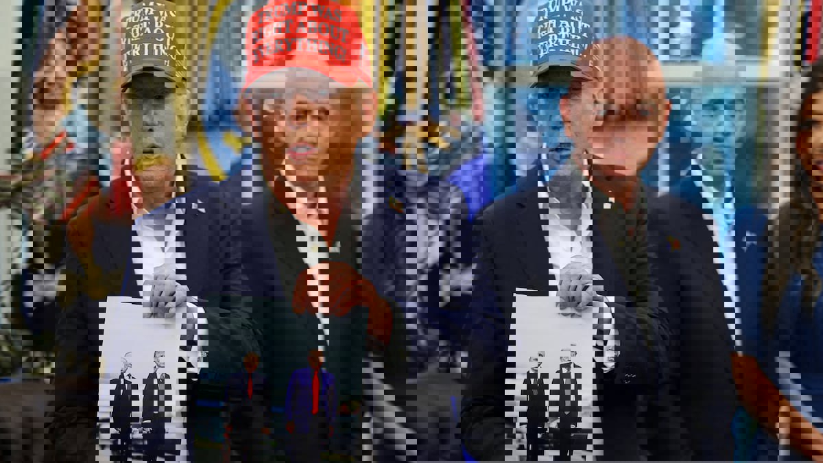 2233031