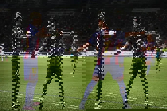 2233069