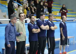 مربی ۳۲ ساله روی نیمکت تیم بحران زده لیگ برتری!