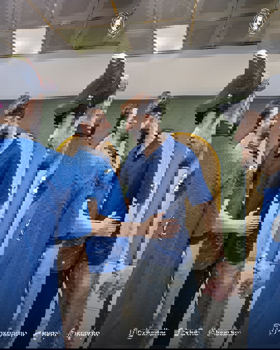 2233256