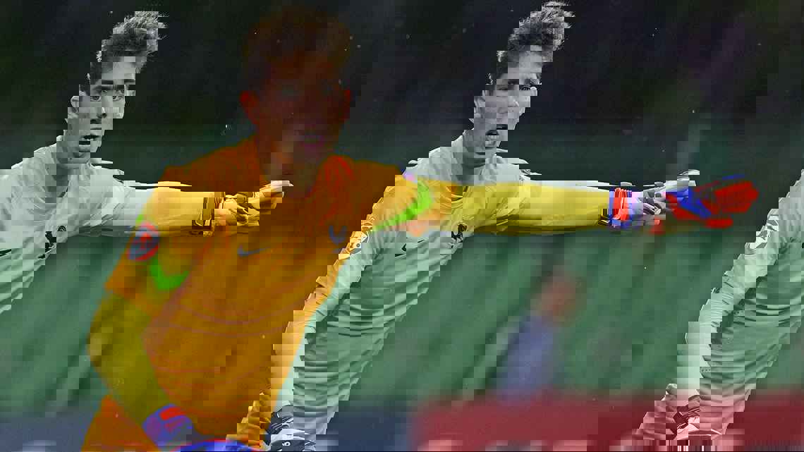 2233380