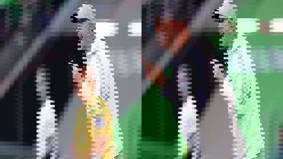 2233738