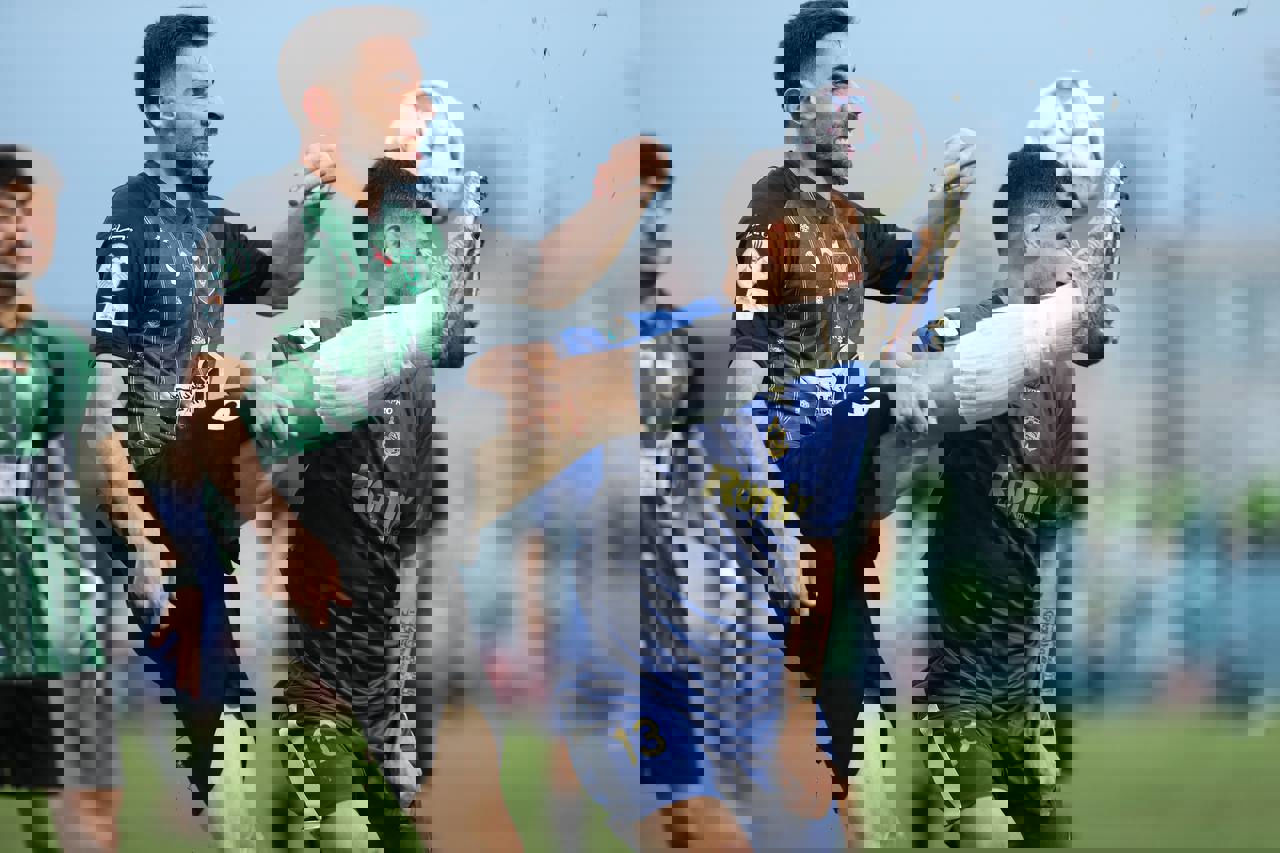 2233652