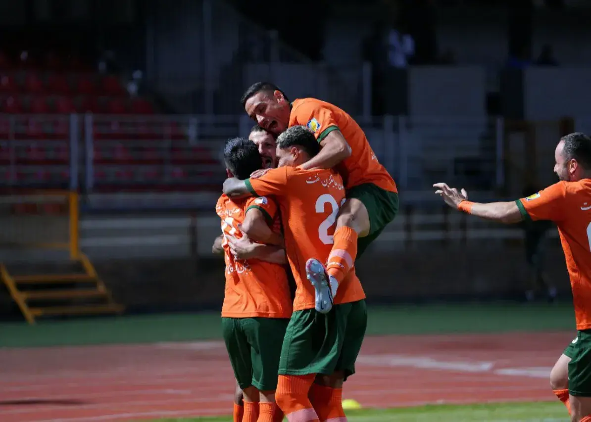 مس رفسنجان 2 – پیکان 0: برد بزرگ، پایان بحران