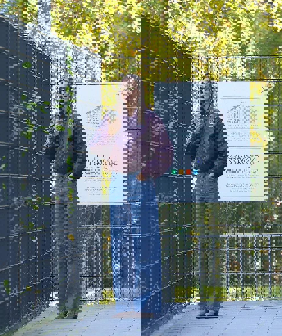 2233730