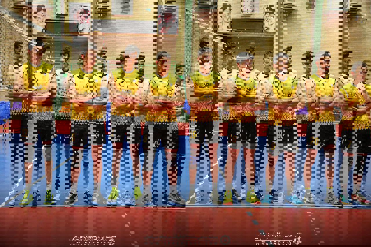 2233696