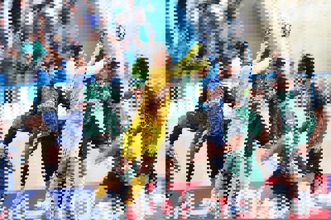 2233649