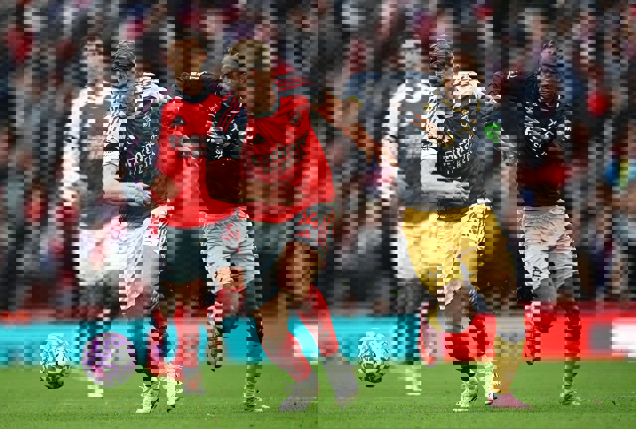 2233988