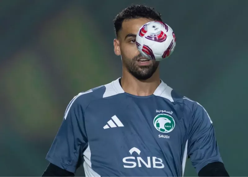 رنار گلرهایش را با توپ راگبی تمرین داد!