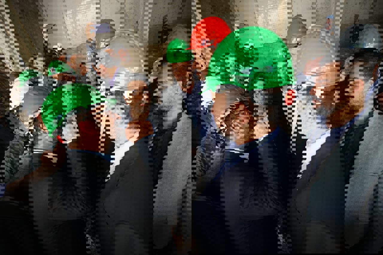 2244326