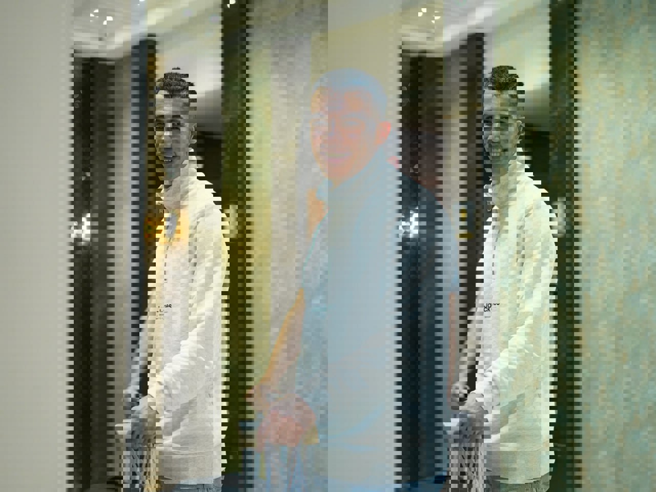 2244266