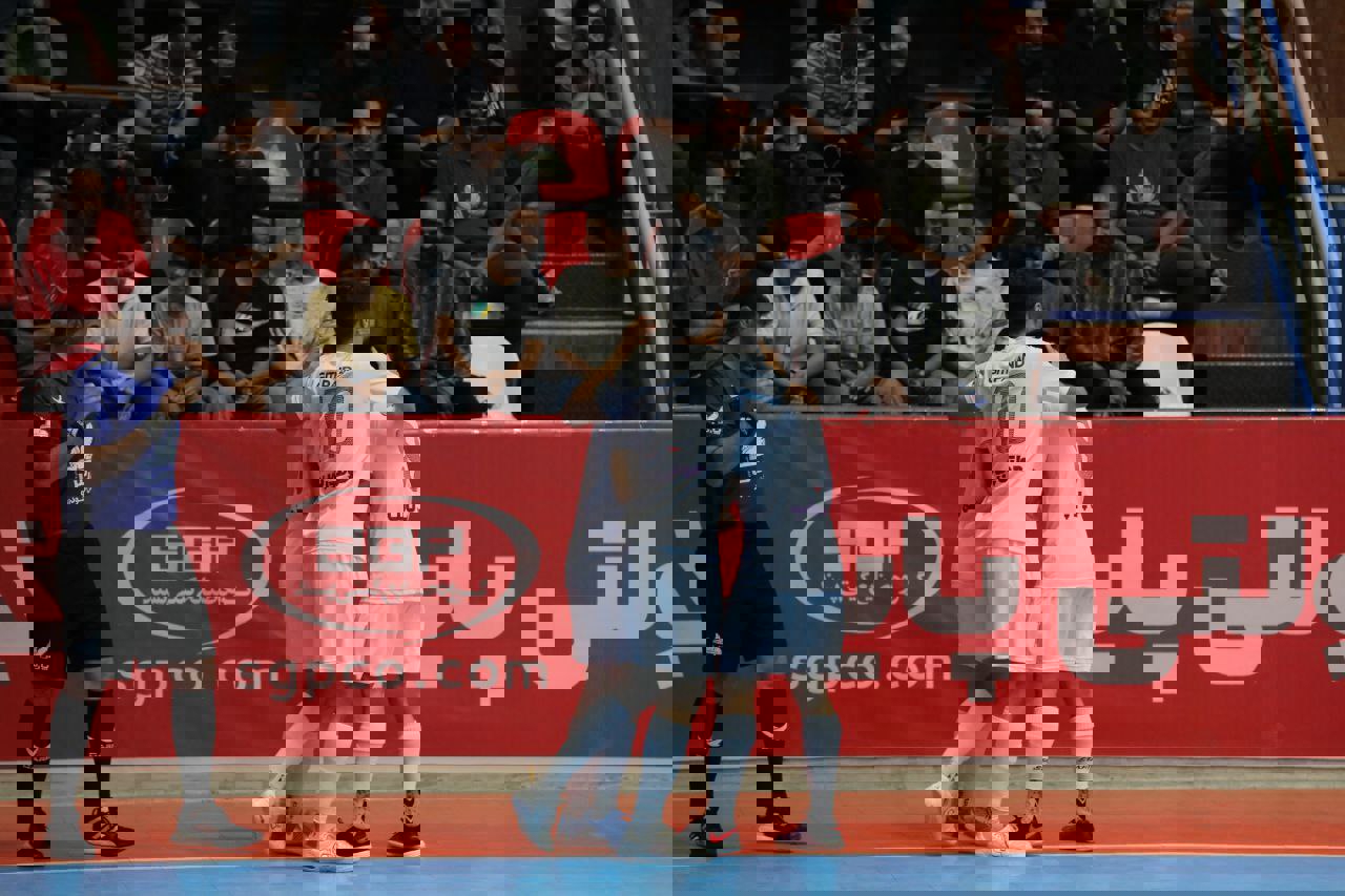 2244390