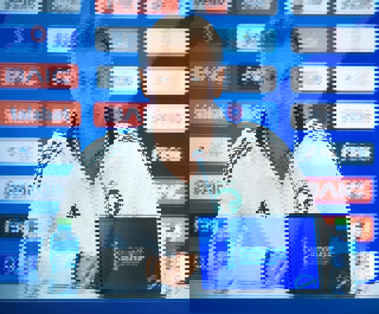 2244876