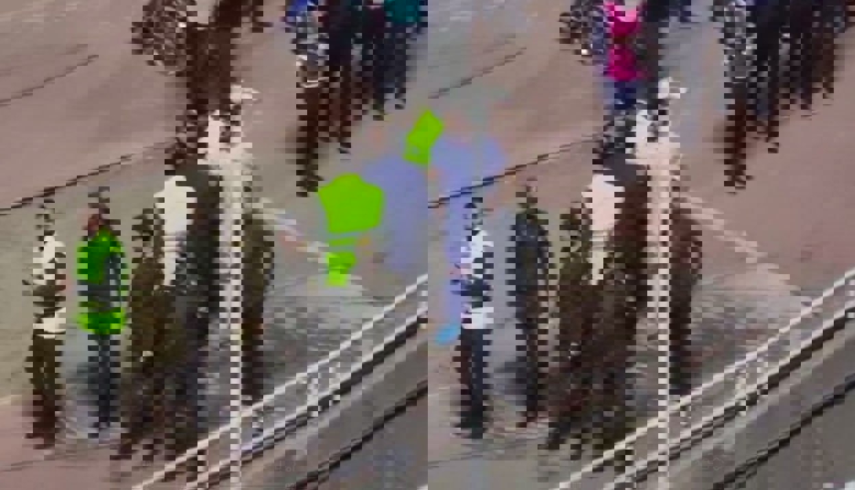 2244578