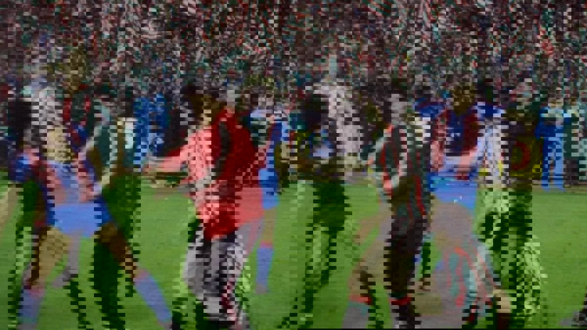 2244885