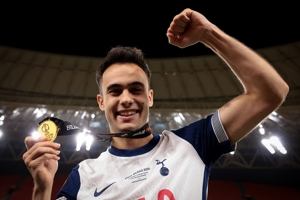 مدافع سابق رئال به مسی نرسیده مصدوم شد!