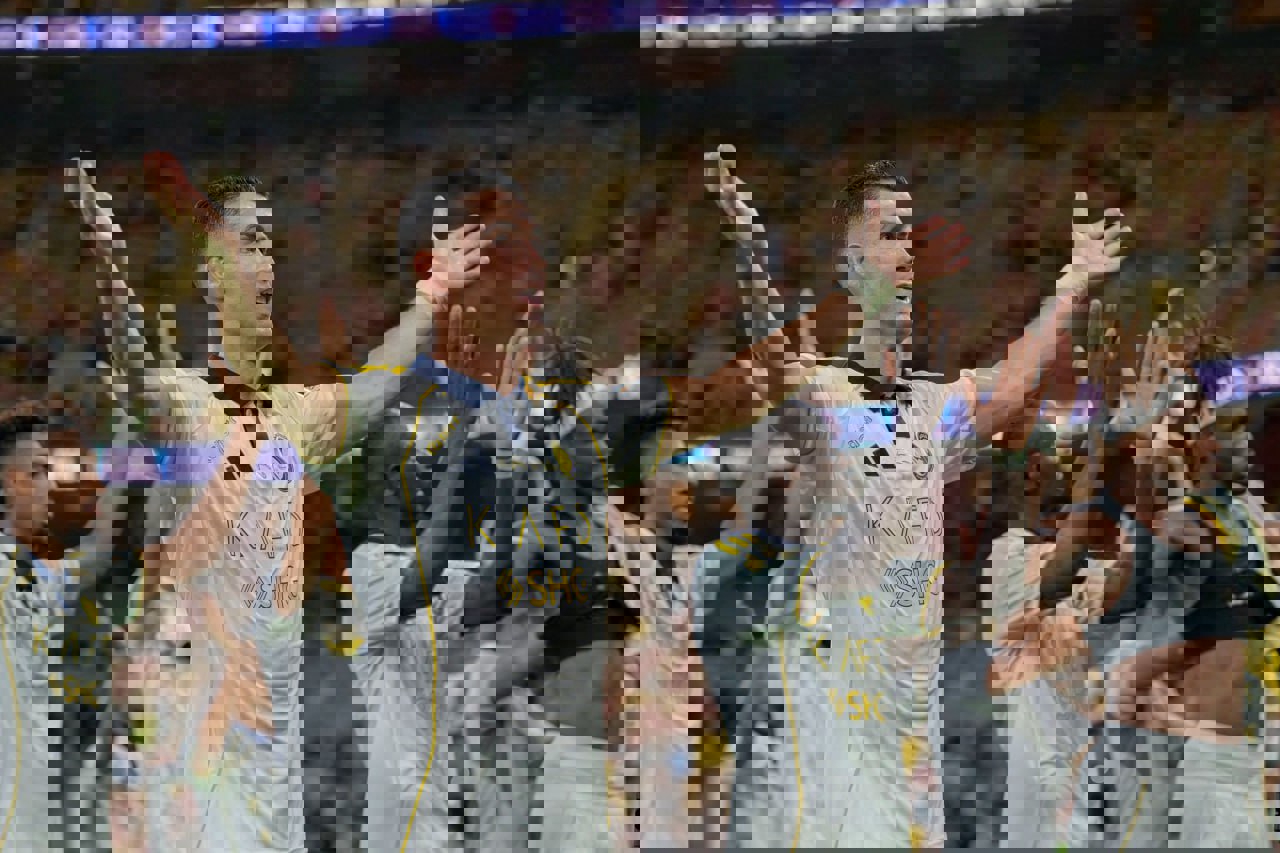 2244894