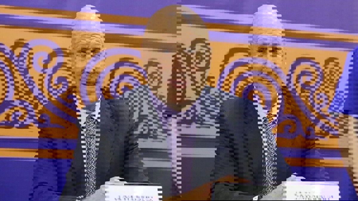 2244988