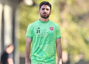 محمد عمری و بانداژ مشکوک روی زانوی راست!
