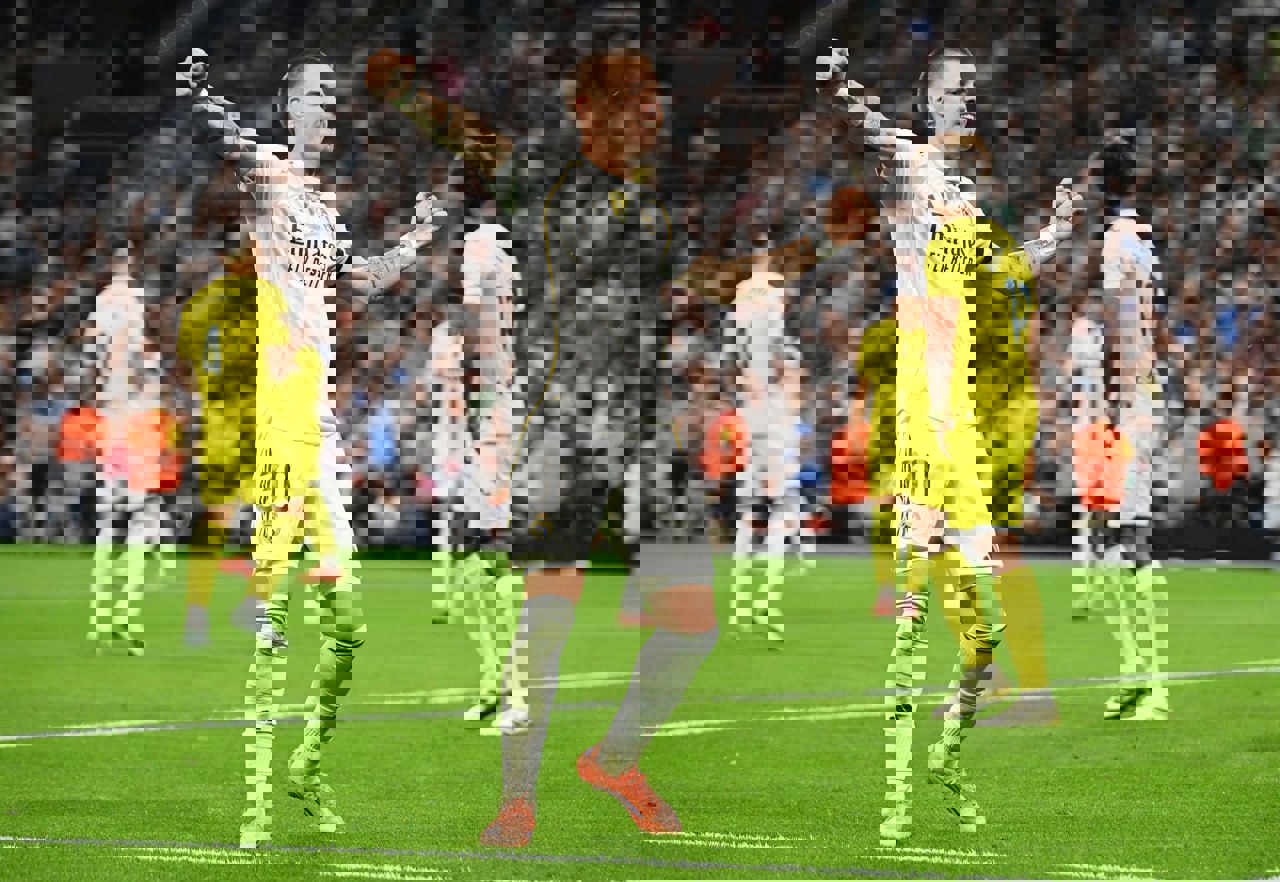 2245604