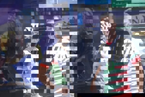 حادثه در مسابقه دوچرخه سواری ۱۴۰ نفری عجیب نیست!