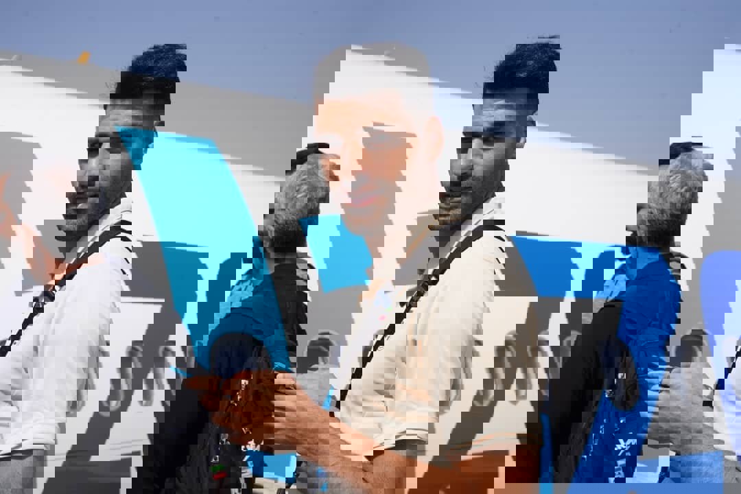 2245373