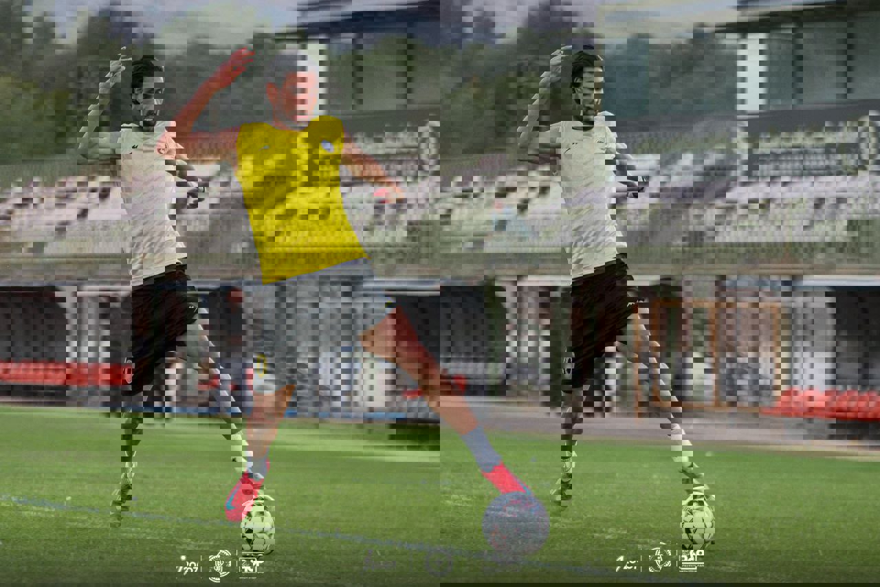 2245569