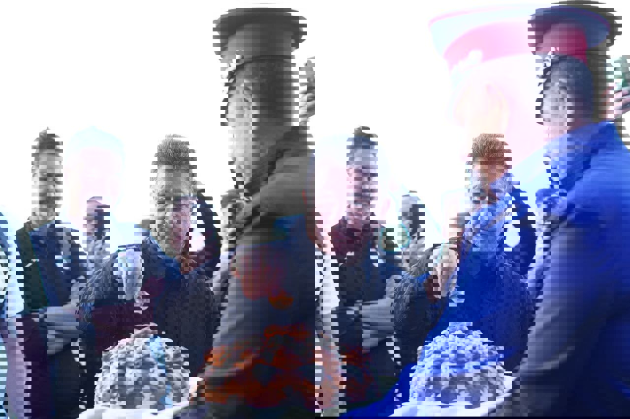 2245463