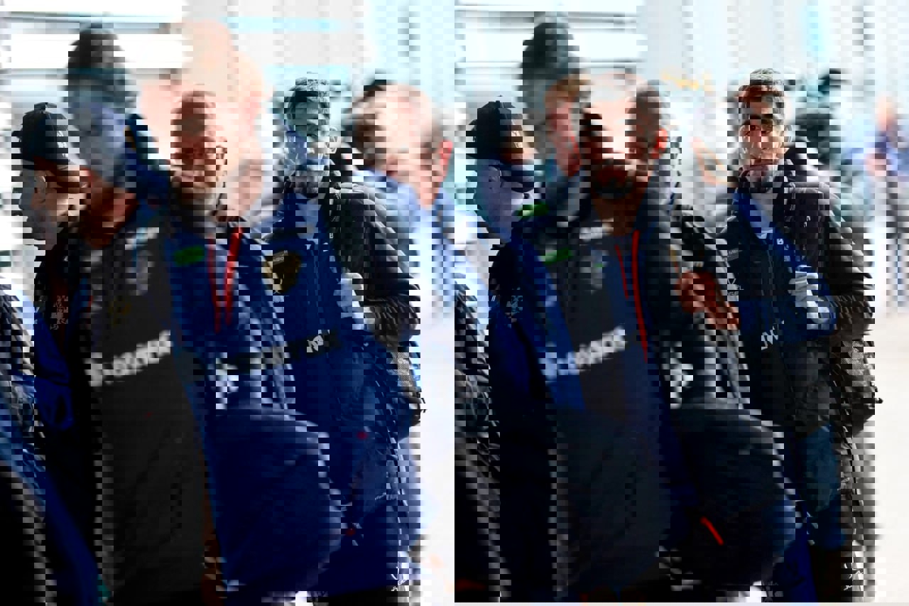 2245493