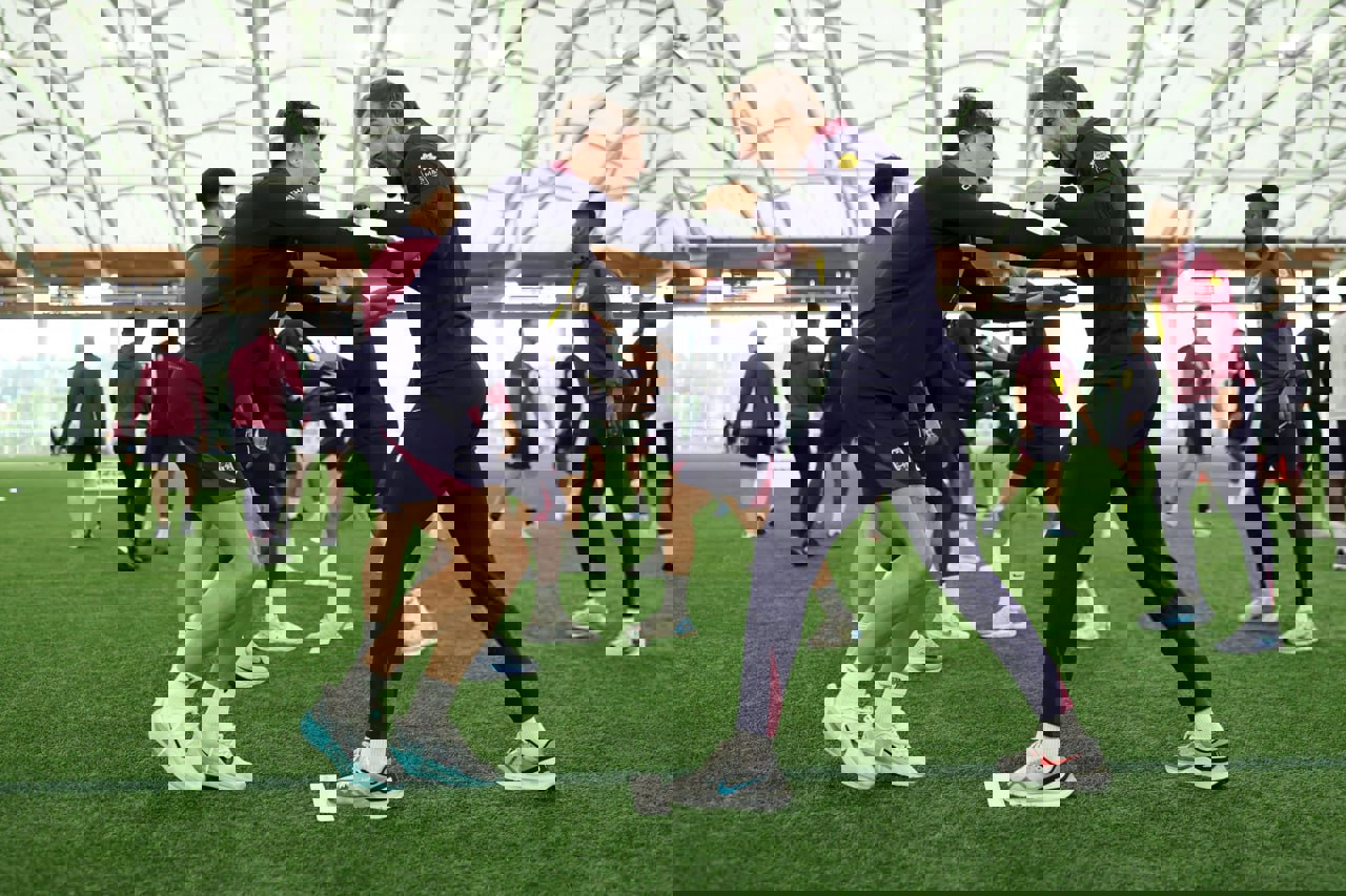 2245577