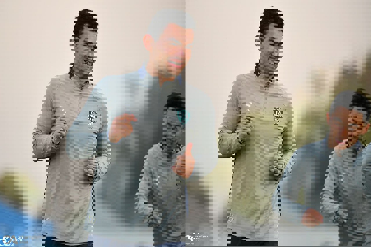 2245745