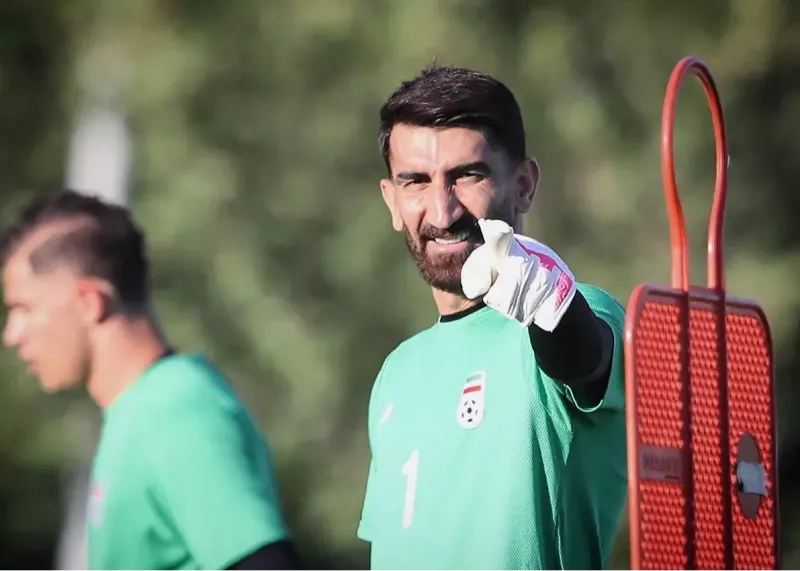 شوخی بیرانوند زیر عکس ستاره استقلال