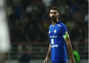 میردورقی: باز هم سرم را برای استقلال جلوی توپ می‌گذارم