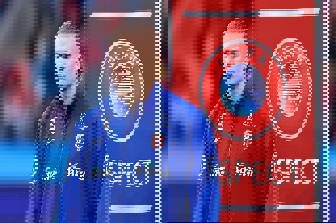 2247042