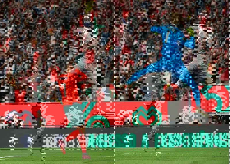 2247140