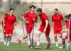 بیمارستان سیار در اردوگاه پرسپولیس!