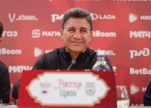 قلعه‌نویی، مهمان امشب فوتبال برتر