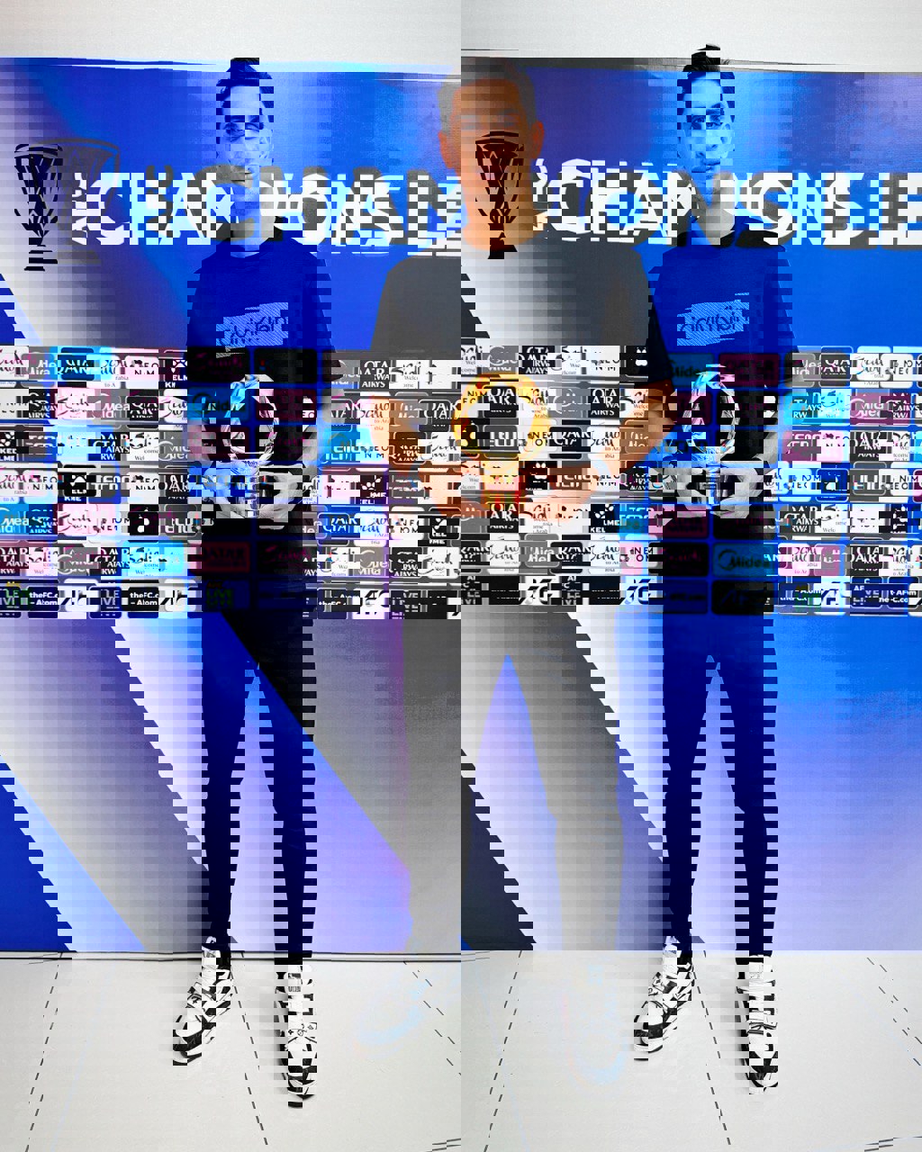 2247496