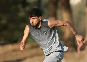 وینگر چپ استقلال یک مدعی جدید پیدا کرد
