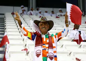 هوادار معروف تیم ملی ایران، حامی قطر شد!