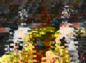 درخواست غرامت ۲۷۰ میلیاردی علی کریمی!