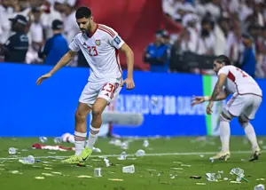 اعتراف عفیف: به هواداران گفتم بطری بیندازید