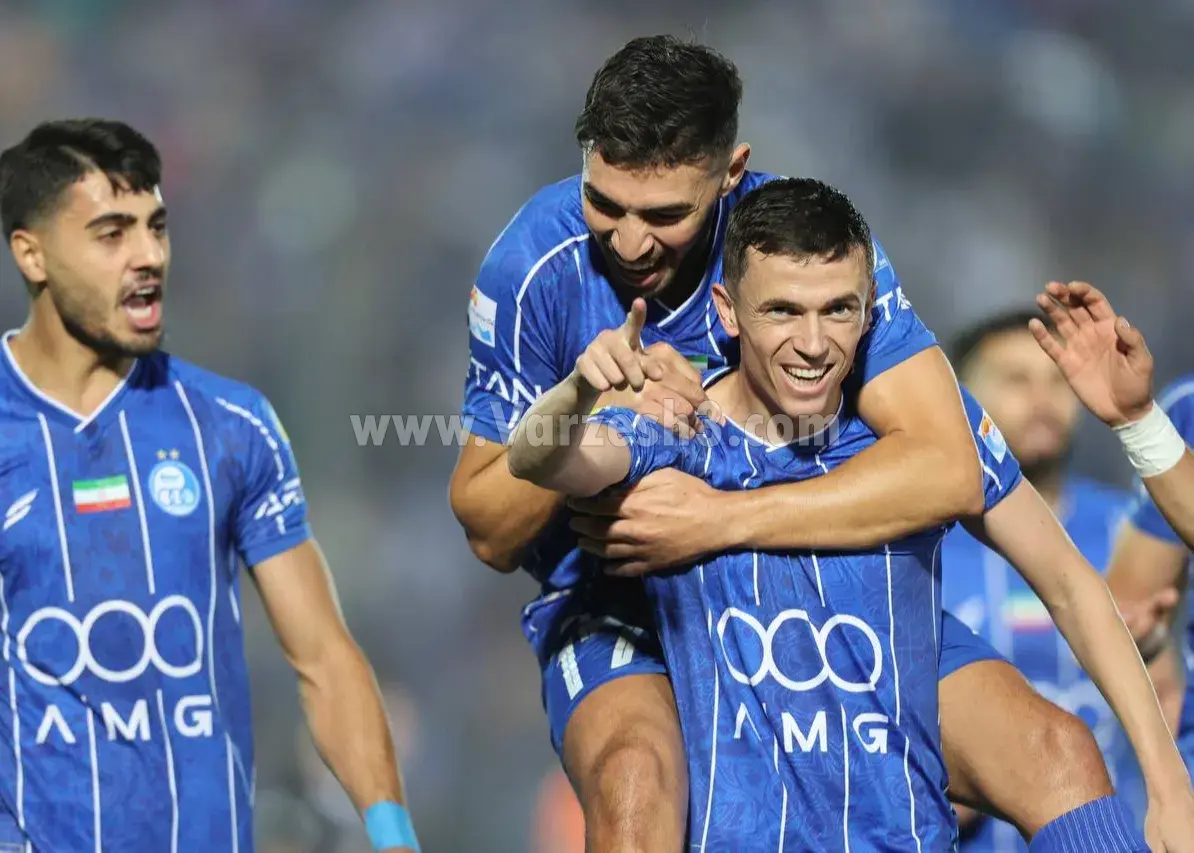 گزارش زنده: استقلال 1 – مس 0
