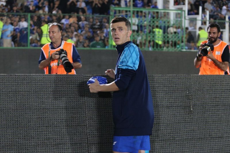 ستاره استقلال برای بازی با انگلیس احضار شد