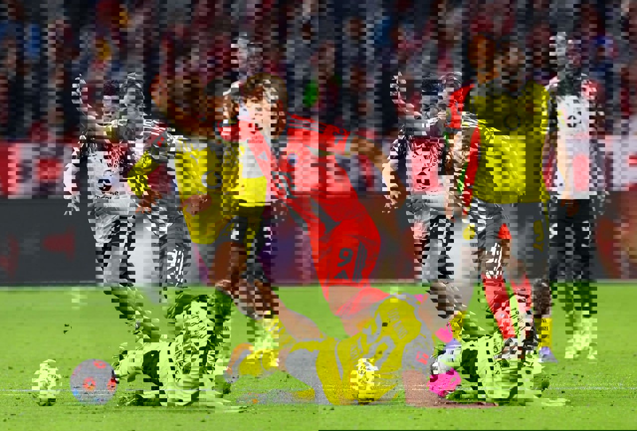 2249358